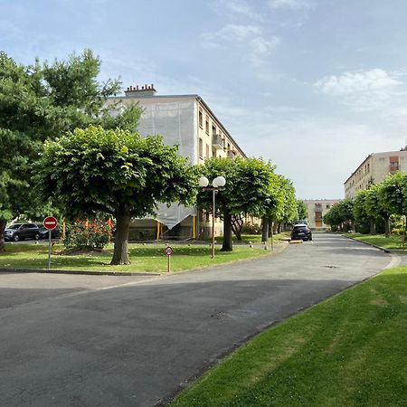 Chambre Simple Paisible Proche De Paris Drancy Kültér fotó