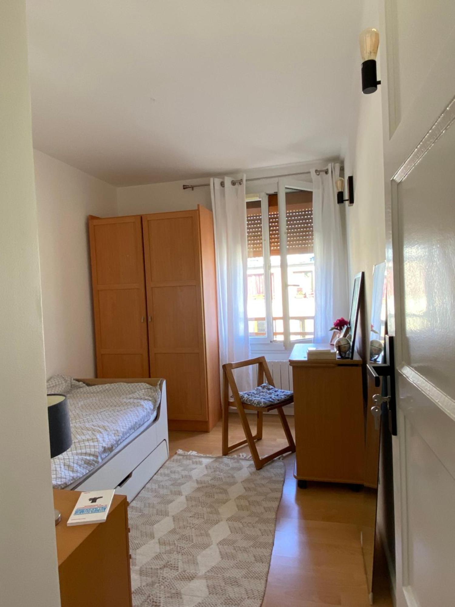 Chambre Simple Paisible Proche De Paris Drancy Kültér fotó